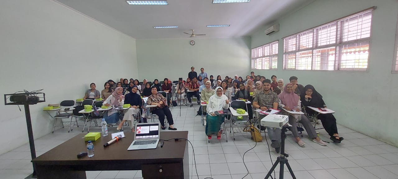 HI UNRI Menggelar Kelas Internasional yang Bekerja Sama dengan Eurasia Foundation