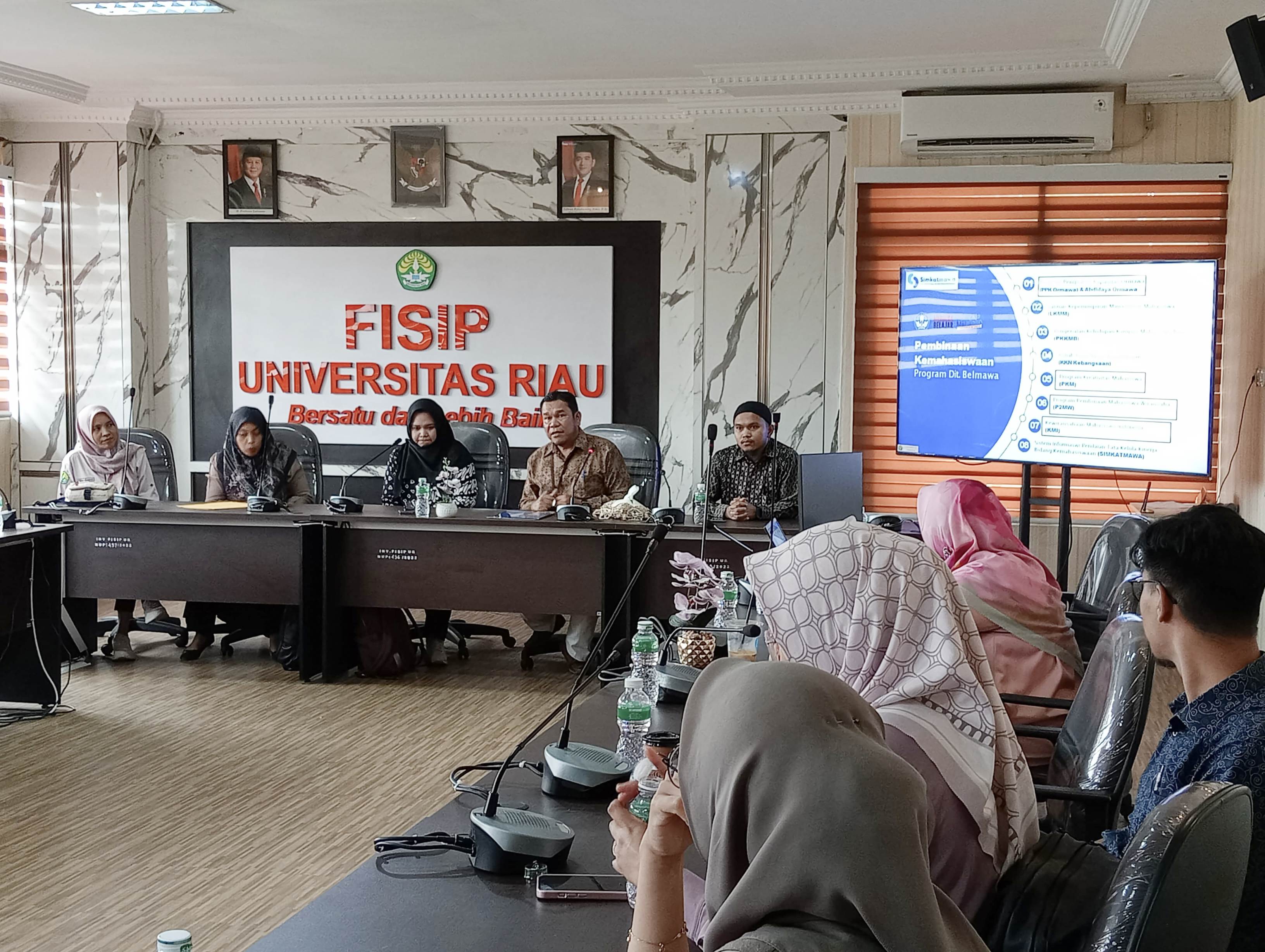 Optimalisasi Peran Dosen Pembimbing, FISIP UNRI Gelar Rapat Koordinasi Bersama Dosen Muda