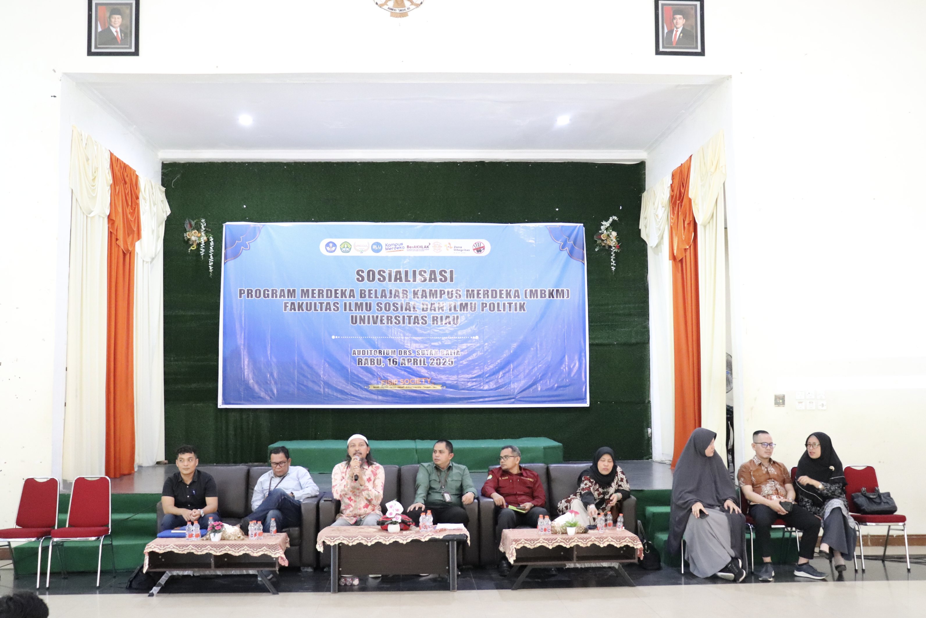 FISIP Universitas Riau Perkuat Pemahaman Mahasiswa terhadap Program MBKM Lewat Sosialisasi Interaktif