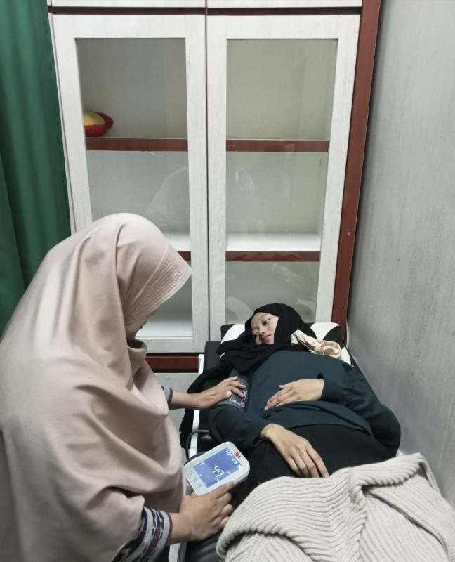 Respons Cepat Pojok P2K FISIP UNRI: Tangani Mahasiswa yang Mendadak Pingsan di Area Perkuliahan