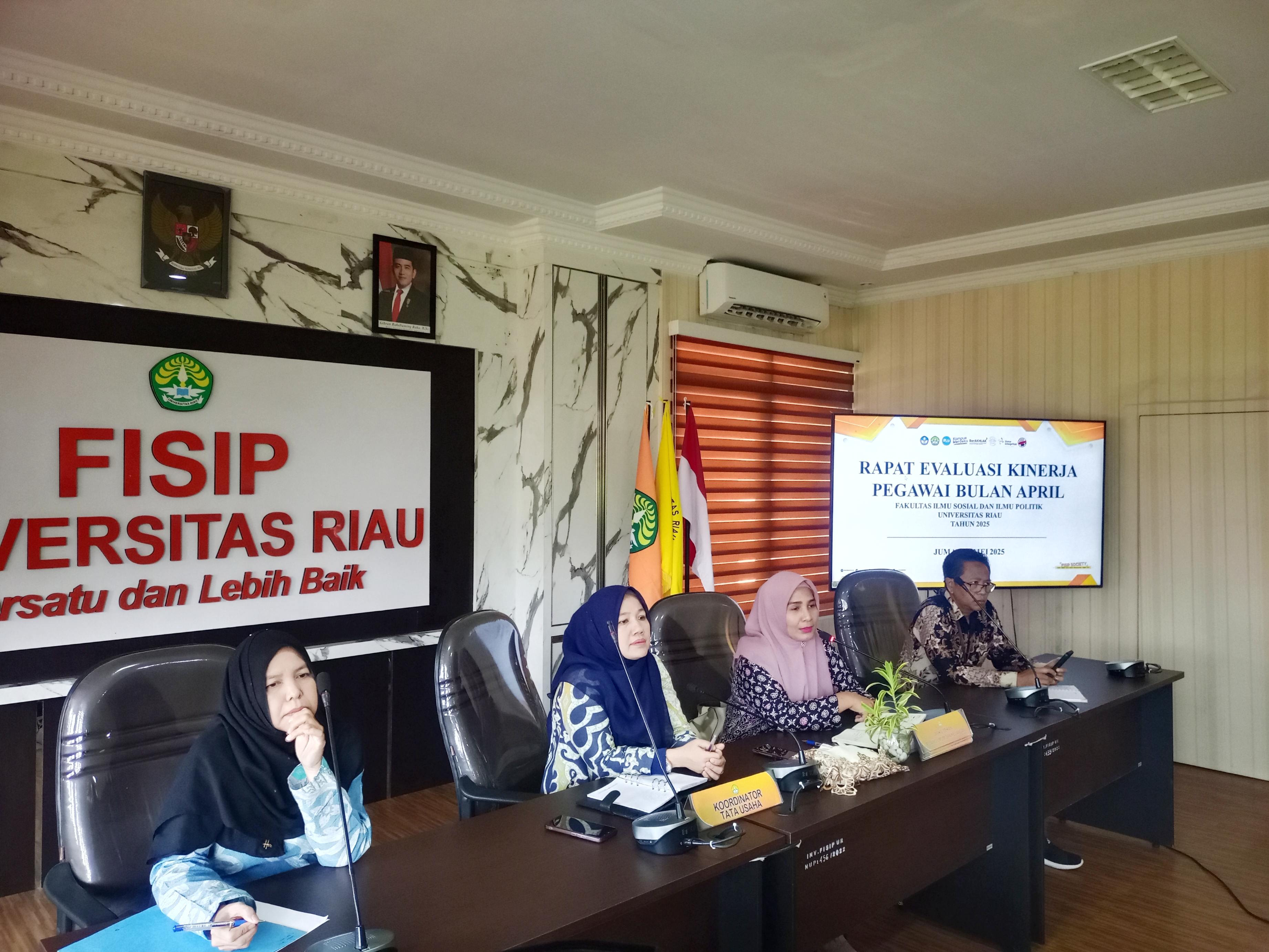 Refleksi dan Aksi: Evaluasi Kinerja FISIP UNRI Dorong Budaya Kerja Berkualitas