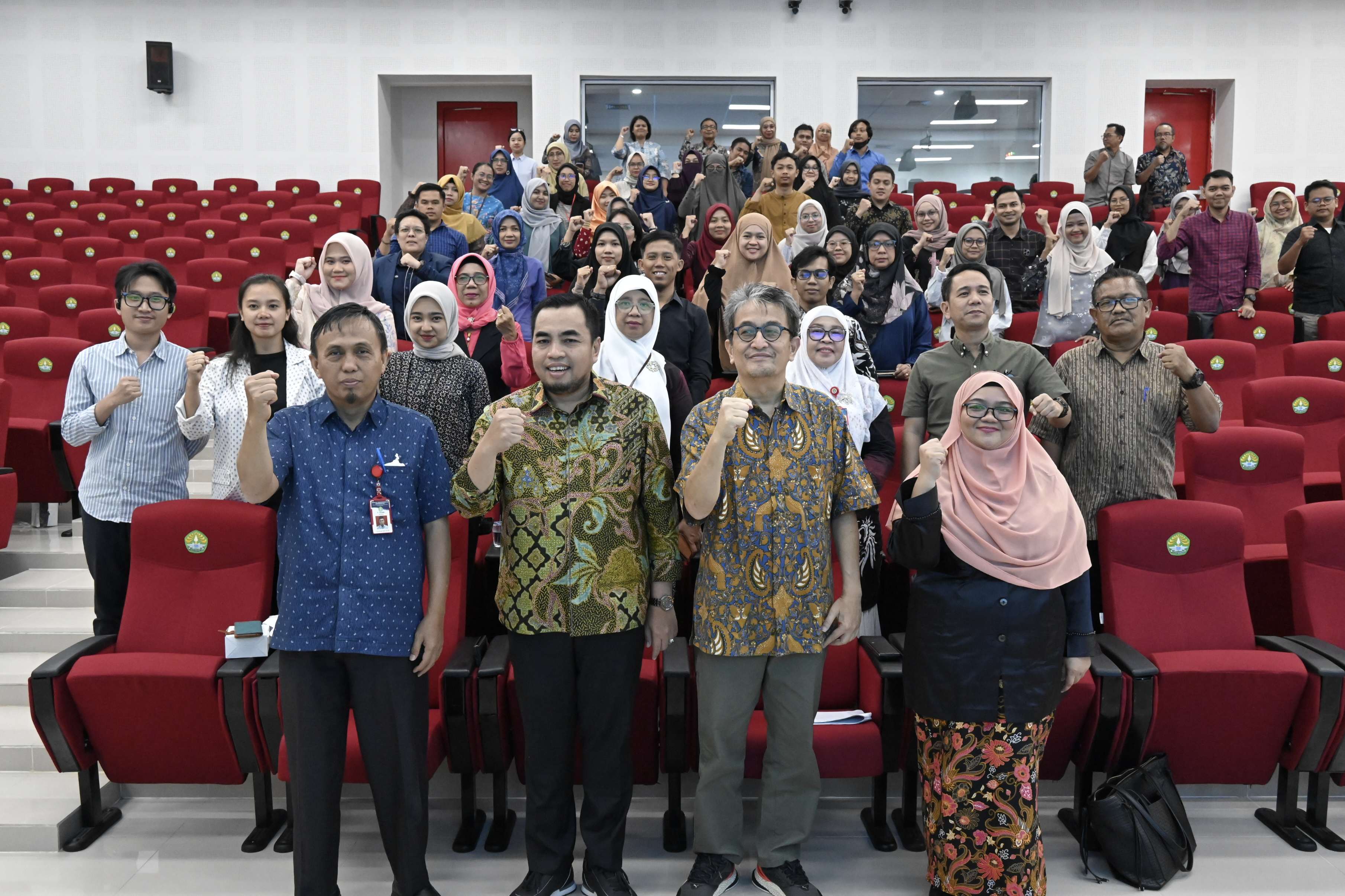 Menapaki Sinergi Global: FISIP Universitas Riau Partisipasi Aktif dalam Sosialisasi Implementasi Agreement dan Teknis Perjalanan Dinas Luar Negeri