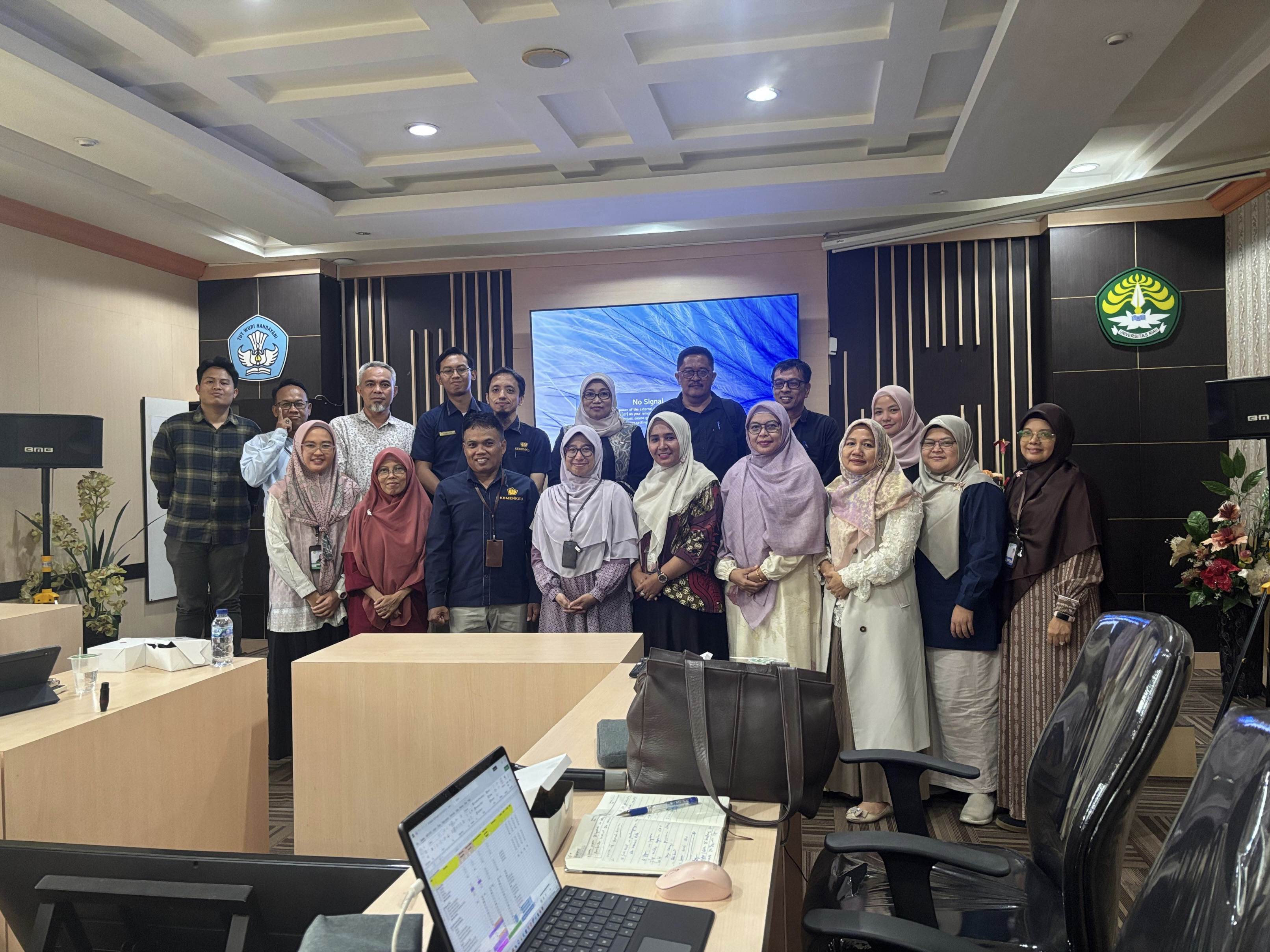 Perkuat Akuntabilitas Keuangan, FISIP UNRI Berperan Aktif dalam Pengisian Maturity BLU bersama Kanwil DJPB