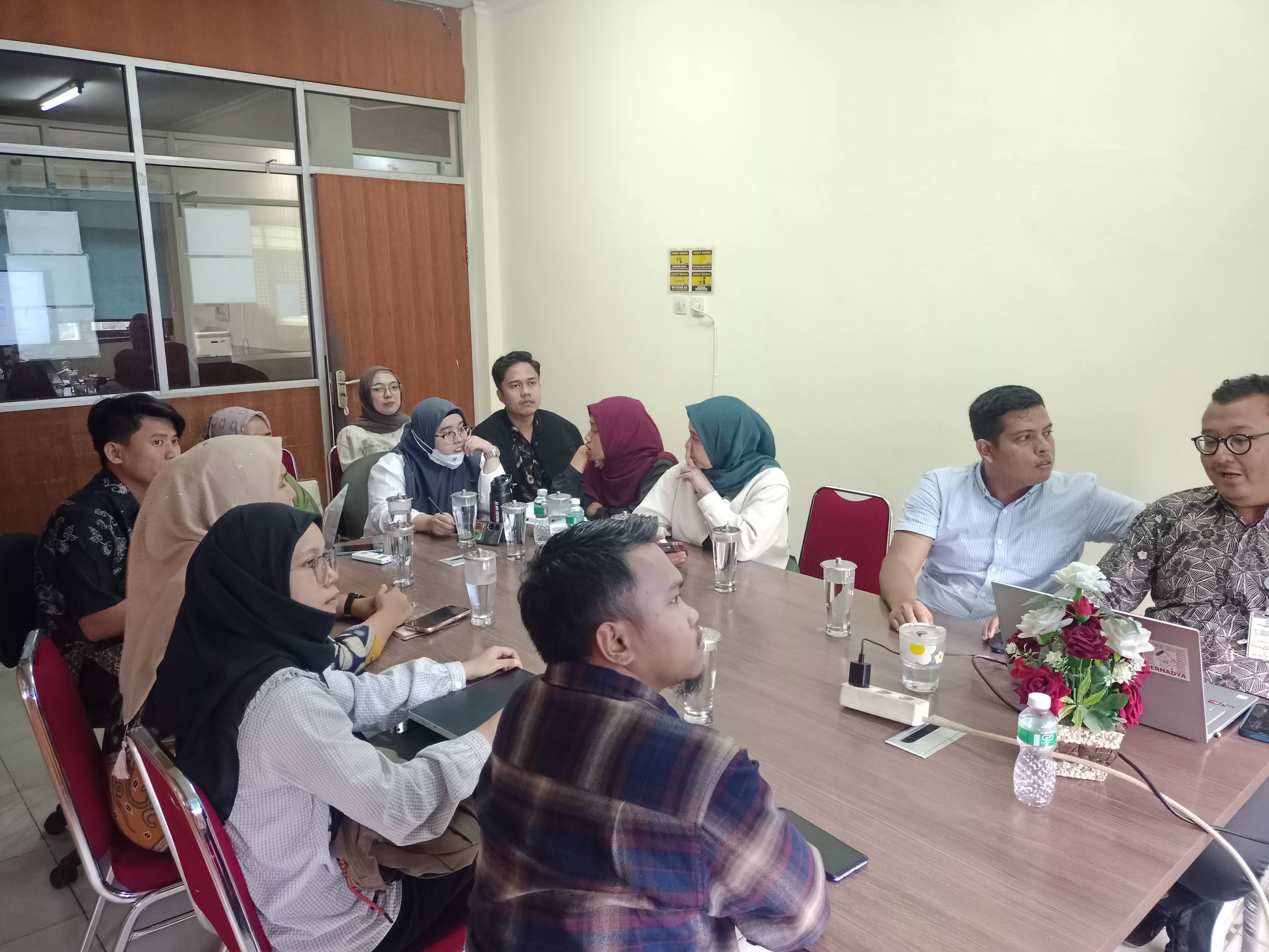 FISIP UNRI Dorong Inisiatif Hijau: Satgas Green Society Bahas Pembentukan Bank Sampah Kampus