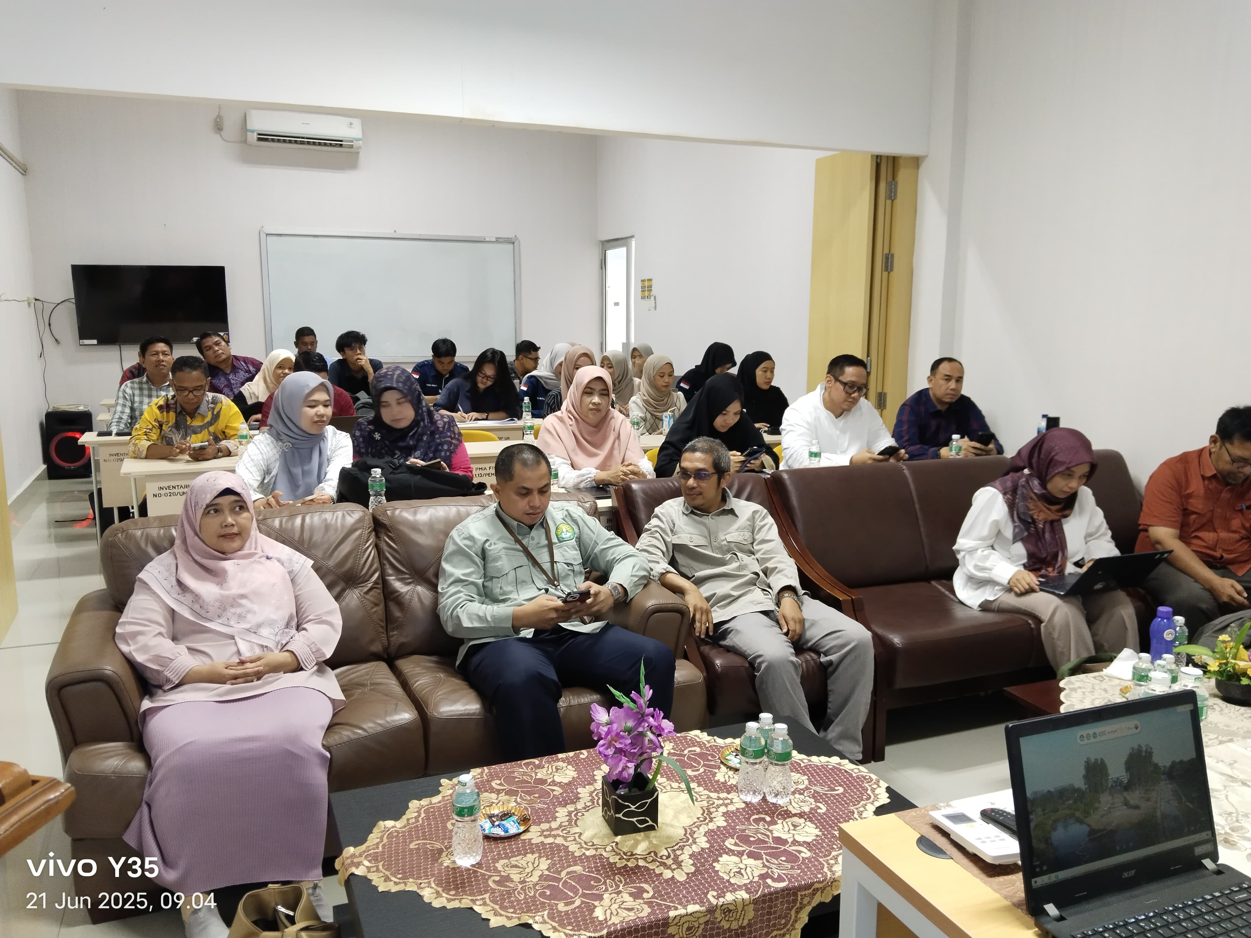 Dorong Inovasi Riset Mahasiswa: FISIP Gelar  Pelatihan Metodologi Penelitian