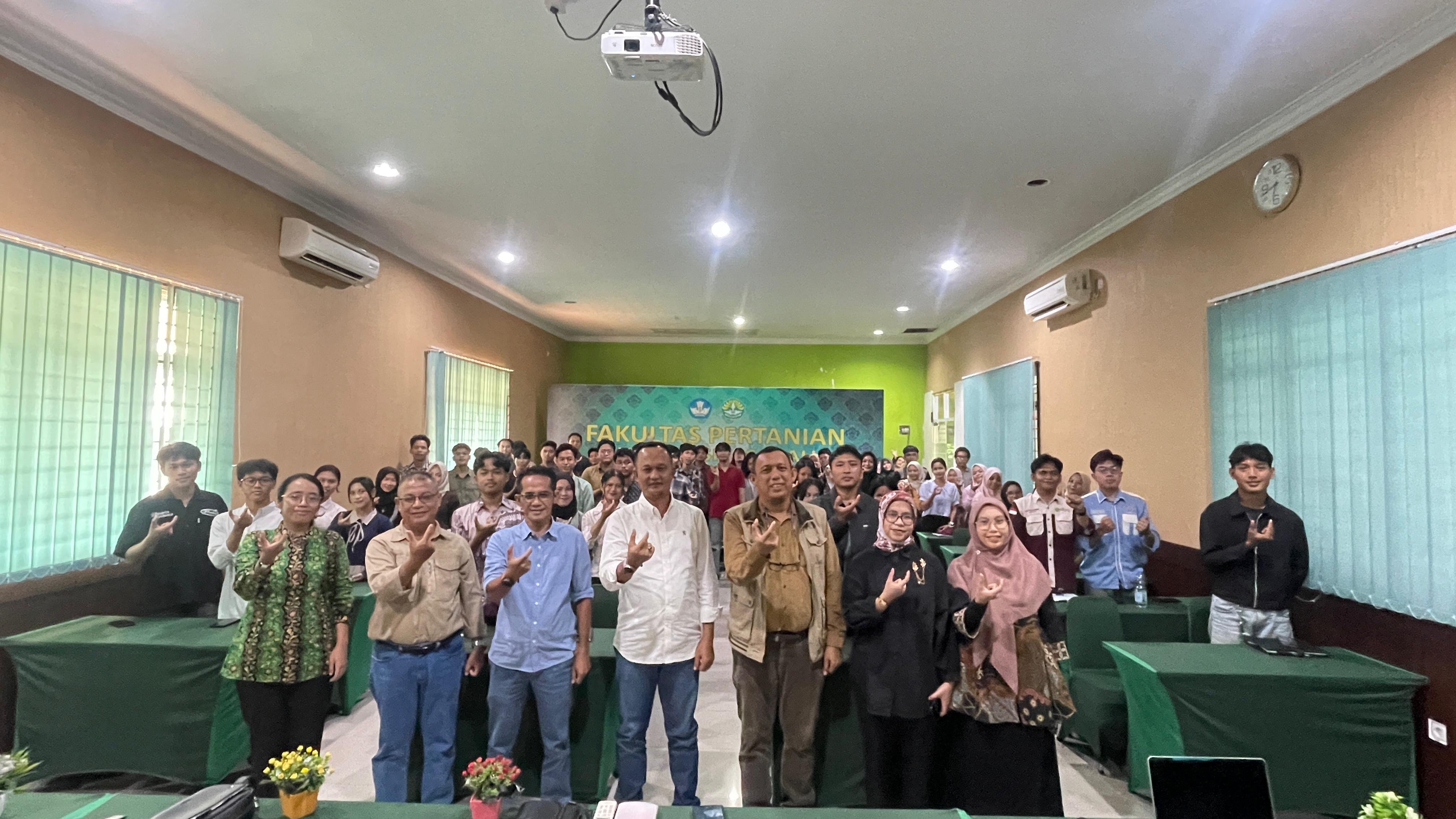 PTPN IV Regional III Titip Harapan Generasi Emas Perkebunan kepada Mahasiswa FP UNRI