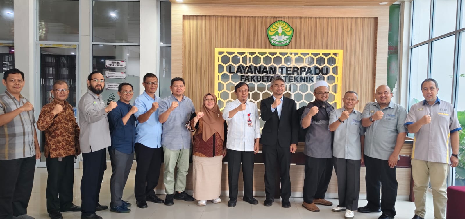 Fakultas Teknik Universitas Riau Terima Kunjungan Delegasi FKEE UTHM Malaysia untuk Penjajakan Kerja Sama Akademik