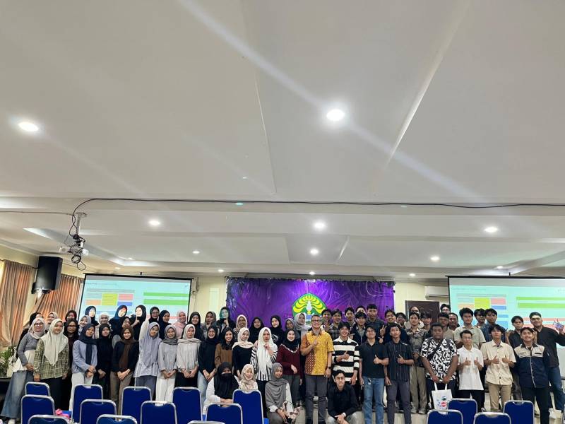 Kuliah Umum Dosen Tamu PHR: Perkuat Pemahaman Mahasiswa Terkait Human Risk dalam Keamanan Teknologi Informasi