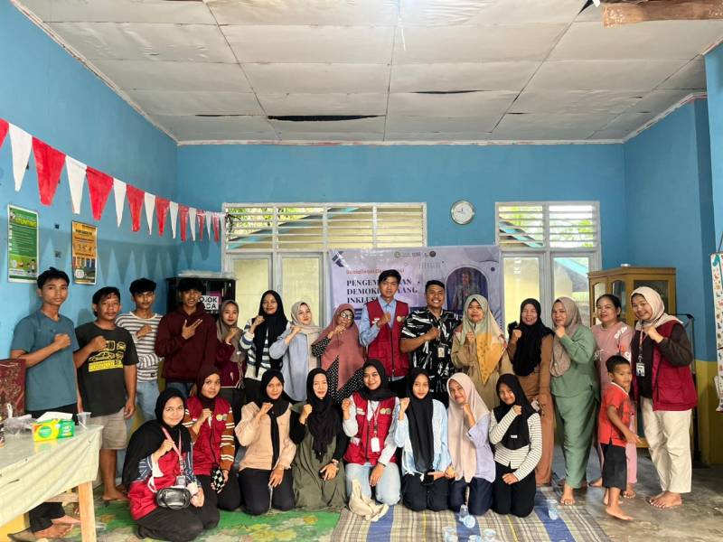 Menghidupkan Nilai Demokrasi dari Akar Rumput: Dosen Jurusan Ilmu Pemerintahan FISIP UNRI Ajak Masyarakat Bangun Demokrasi yang Adil dan Inklusif