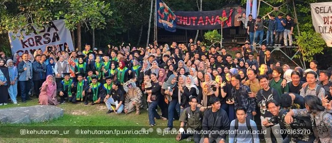 Pelepasan Wisudawan Kehutanan UNRI Periode Februari 2026 Berlangsung Meriah
