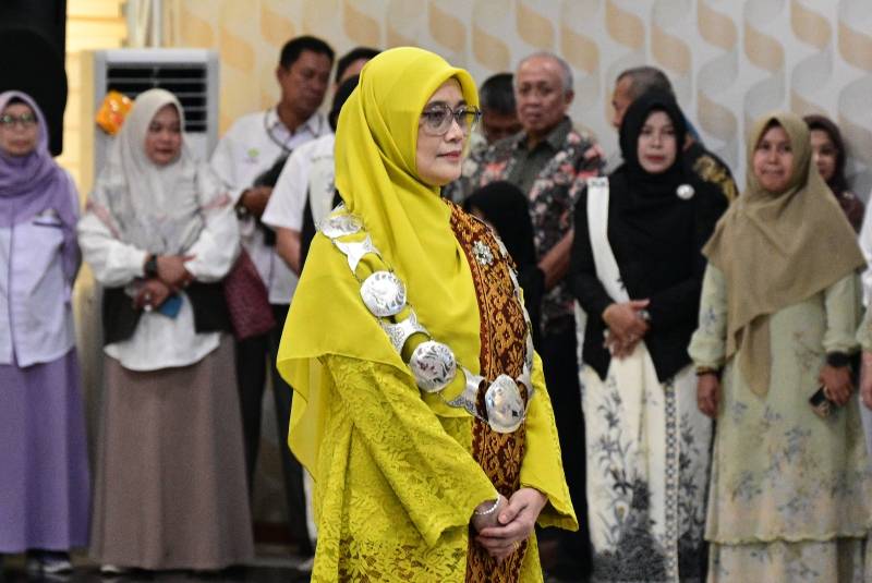 Prof Wan Nishfa Dewi Resmi Dilantik sebagai Dekan FKp UNRI