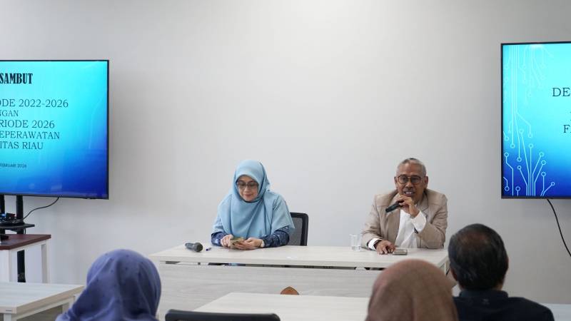 PISAH SAMBUT DEKAN FAKULTAS KEPERAWATAN UNIVERSITAS RIAU BERLANGSUNG KHIDMAT DAN PENUH HARU