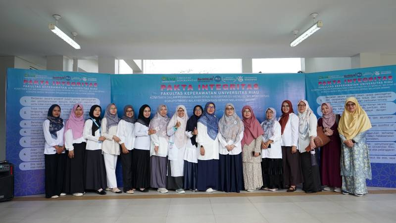 Fakultas Keperawatan Universitas Riau Laksanakan Penandatanganan Pakta Integritas