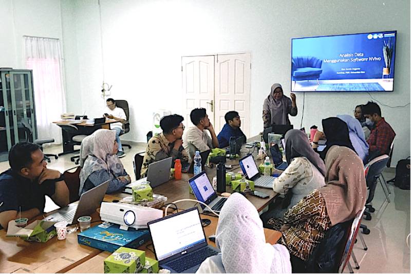 Pelatihan Dasar Penggunaan NVivo Untuk Analisis Data Kualitatif