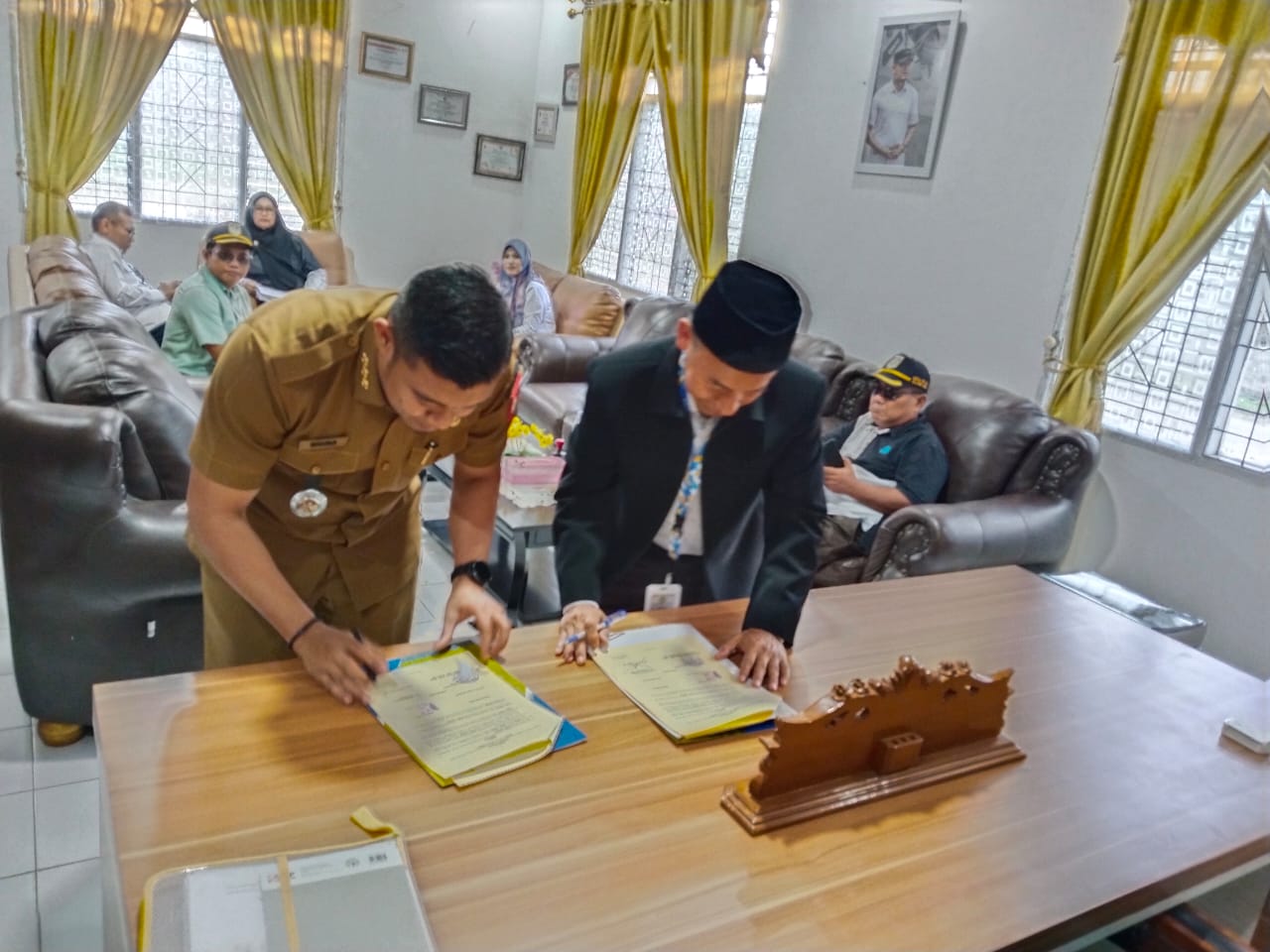 Penandatanganan Implementation Arrangement  Prodi Manajemen Bencana dangan  Koperasi Merah Putih Kota Dumai
