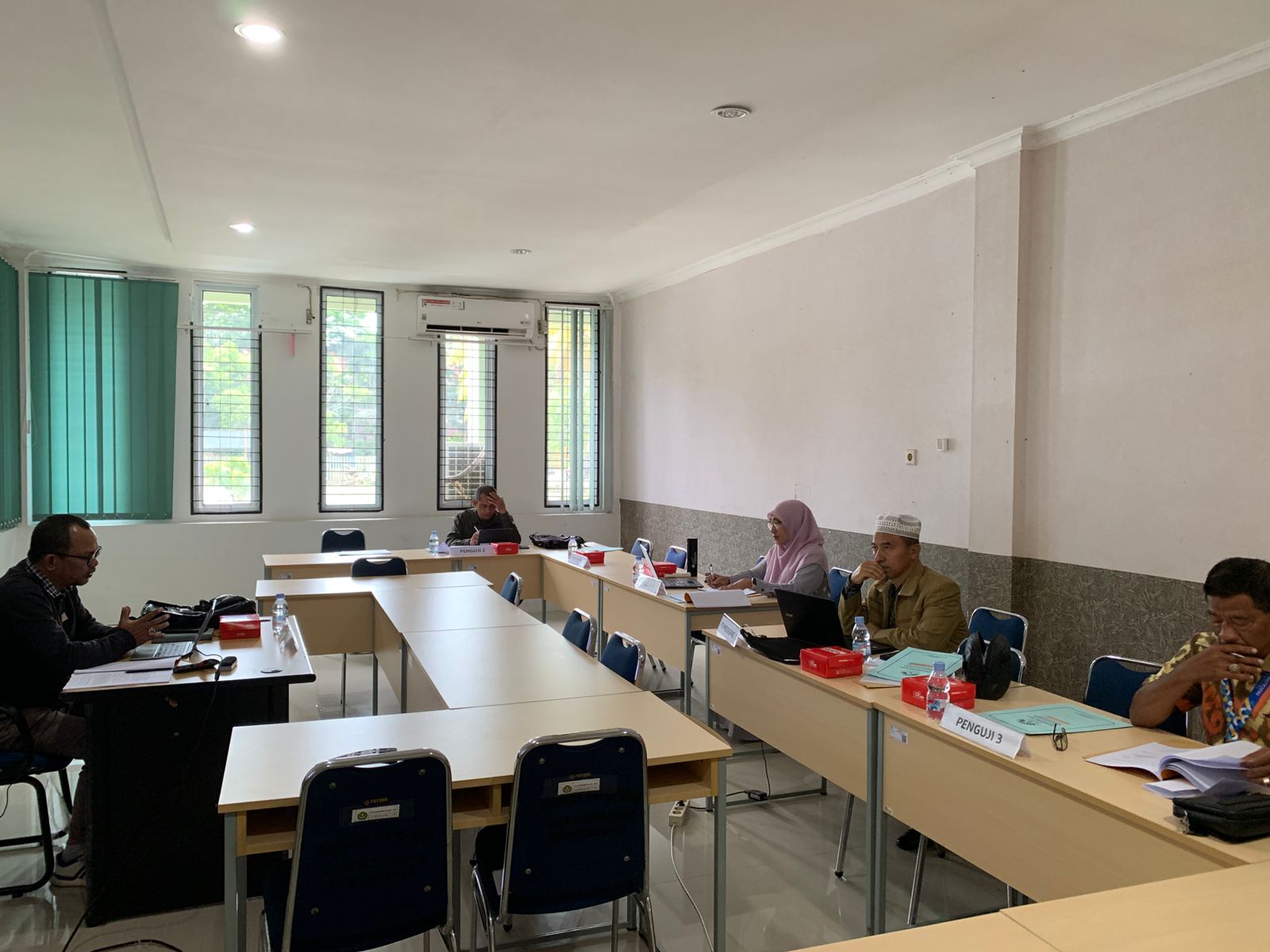 Pelaksanaan Seminar Usulan Penelitian, 22 November 2025