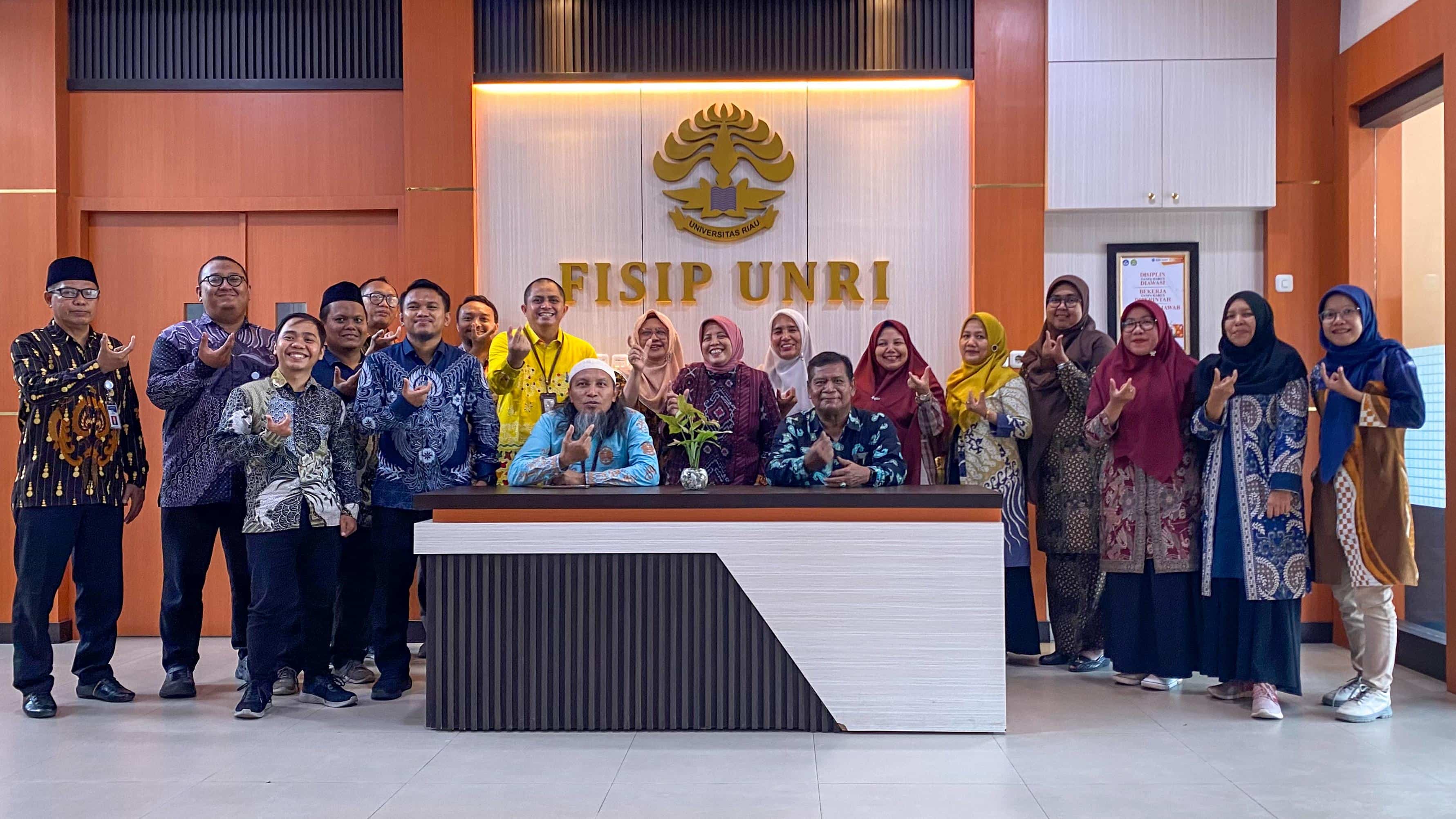 Magister Sosiologi FISIP Universitas Riau Raih Predikat “Unggul” pada Asesmen Lapangan LAMSPAK 2025.