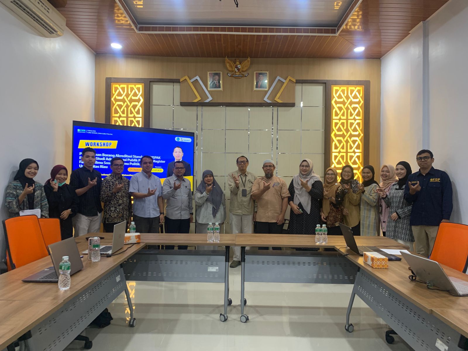 Program Studi Administrasi Publik Program Magister FISIP Universitas Riau Gelar Workshop Penyusunan Borang Akreditasi Standar LAMSPAK