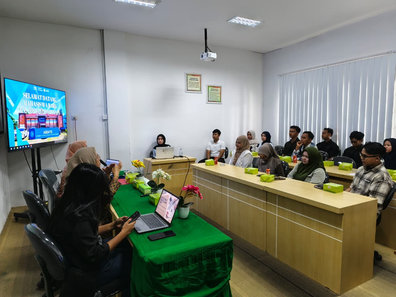 Navigasi Sukses Pascasarjana: Sosialisasi Peraturan Akademik S2 Manajemen Semester Genap 2025/2026