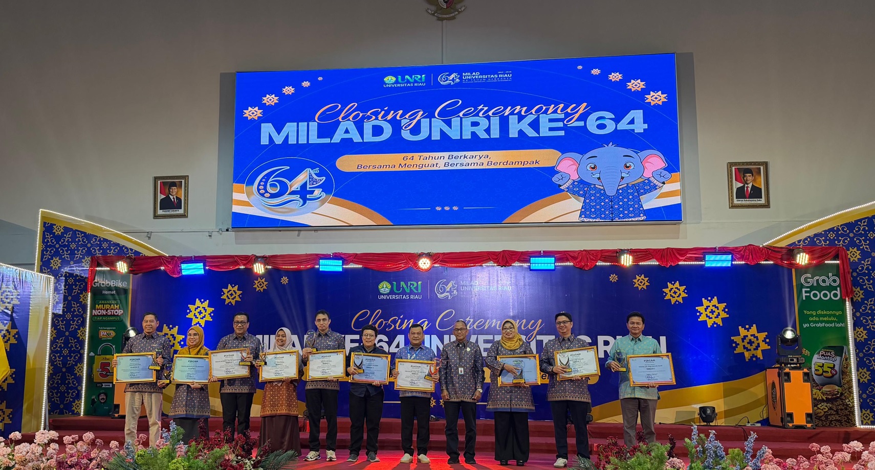 Pascasarjana UNRI Raih Enam Penghargaan pada Closing Milad ke-64 Universitas Riau