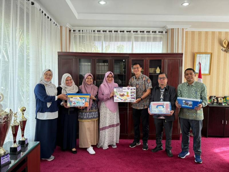 Kolaborasi untuk Pendidikan Berkualitas : Kerja Sama Program Studi PGSD dengan Rumah Edukasi
