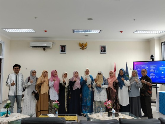 Korprodi S1 Akuntansi Hadiri Pelepasan Jemaah Haji Dosen Prodi S1 Akuntansi