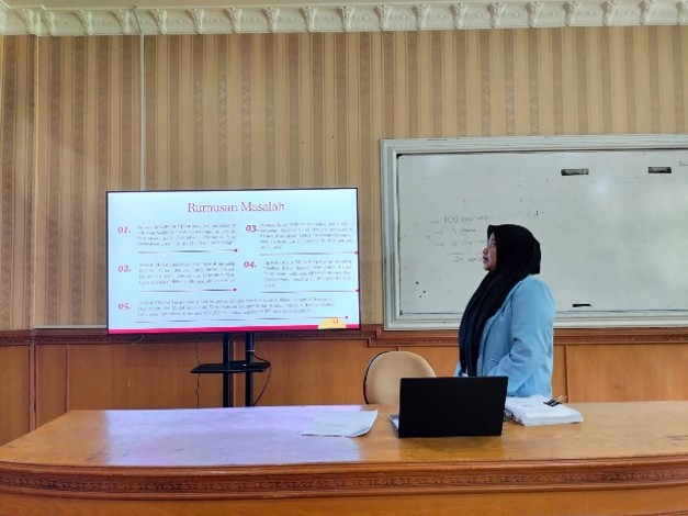 Mahasiswa S1 Akuntansi FEB UNRI Laksanakan Seminar Hasil Penelitian