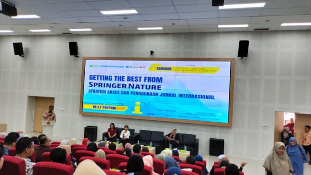 Pelatihan Pemanfaatan Sumber Informasi Ilmiah untuk Mendukung Tri Dharma Perguruan Tinggi