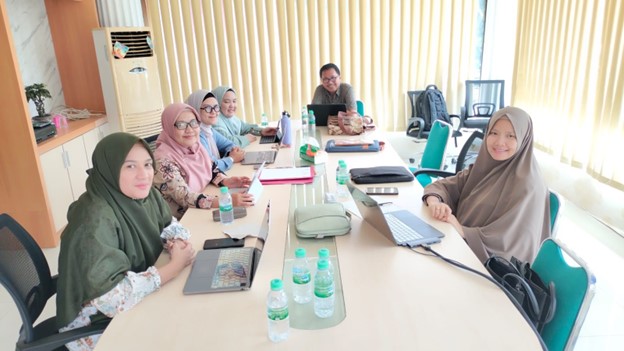 Tim Akreditasi Program Studi S1 Akuntansi Laksanakan Rapat Penyempurnaan Dokumen Evaluasi Diri