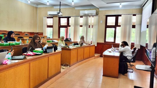 Tim Akreditasi Program Studi S1 Akuntansi Gelar Rapat Finalisasi Dokumen Akreditasi
