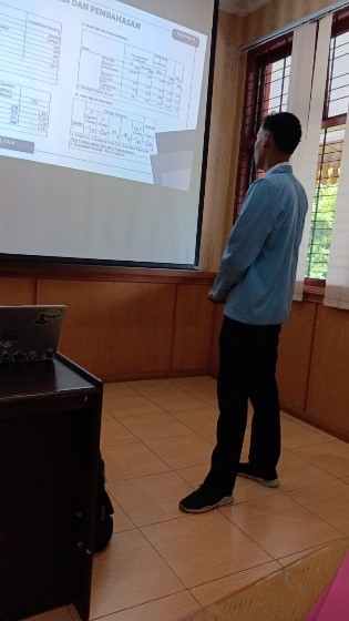 Mahasiswa S1 Akuntansi Universitas Riau Gelar Seminar Hasil Penelitian periode Oktober 2024