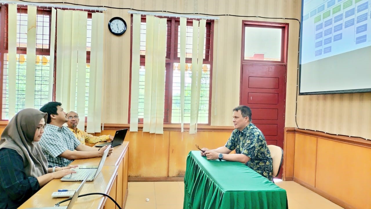 Rapat Kelompok Jabatan Fungsional Dosen (KJFD) dalam Menentukan Cabang dan Ranting Ilmu di Jurusan Akuntansi FEB UNRI