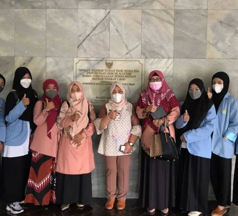 Diskusi Magang Mahasiswa Ekonomi Pembangunan FEB UNRI bersama Dinas Tenaga Kerja dan Transmigrasi Provinsi Riau