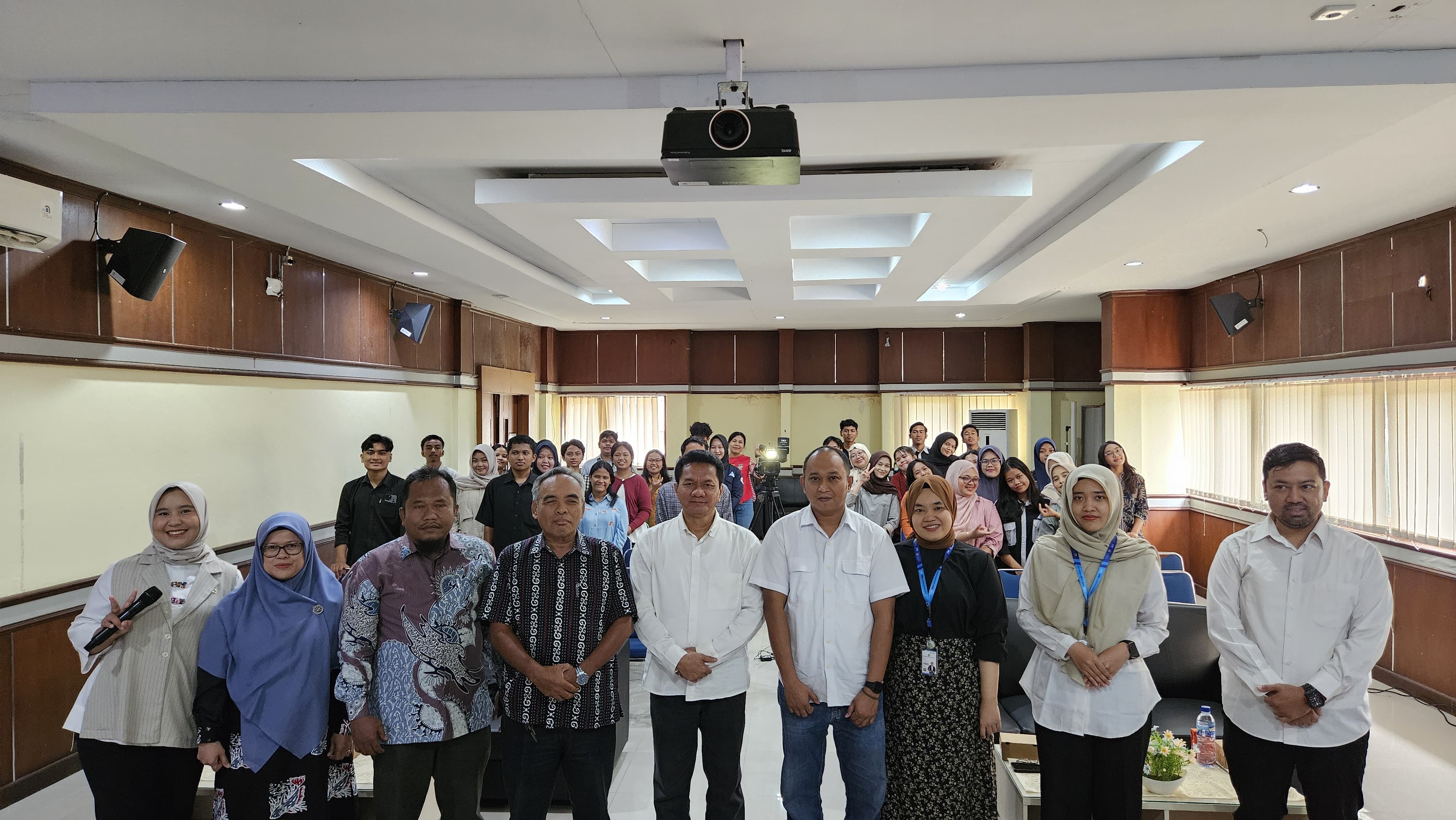 Workshop Pemantapan Kompetensi Mahasiswa: Koperasi dan Wirausaha – Sinergi Mahasiswa dalam Mewujudkan Ekonomi Berkelanjutan melalui Koperasi