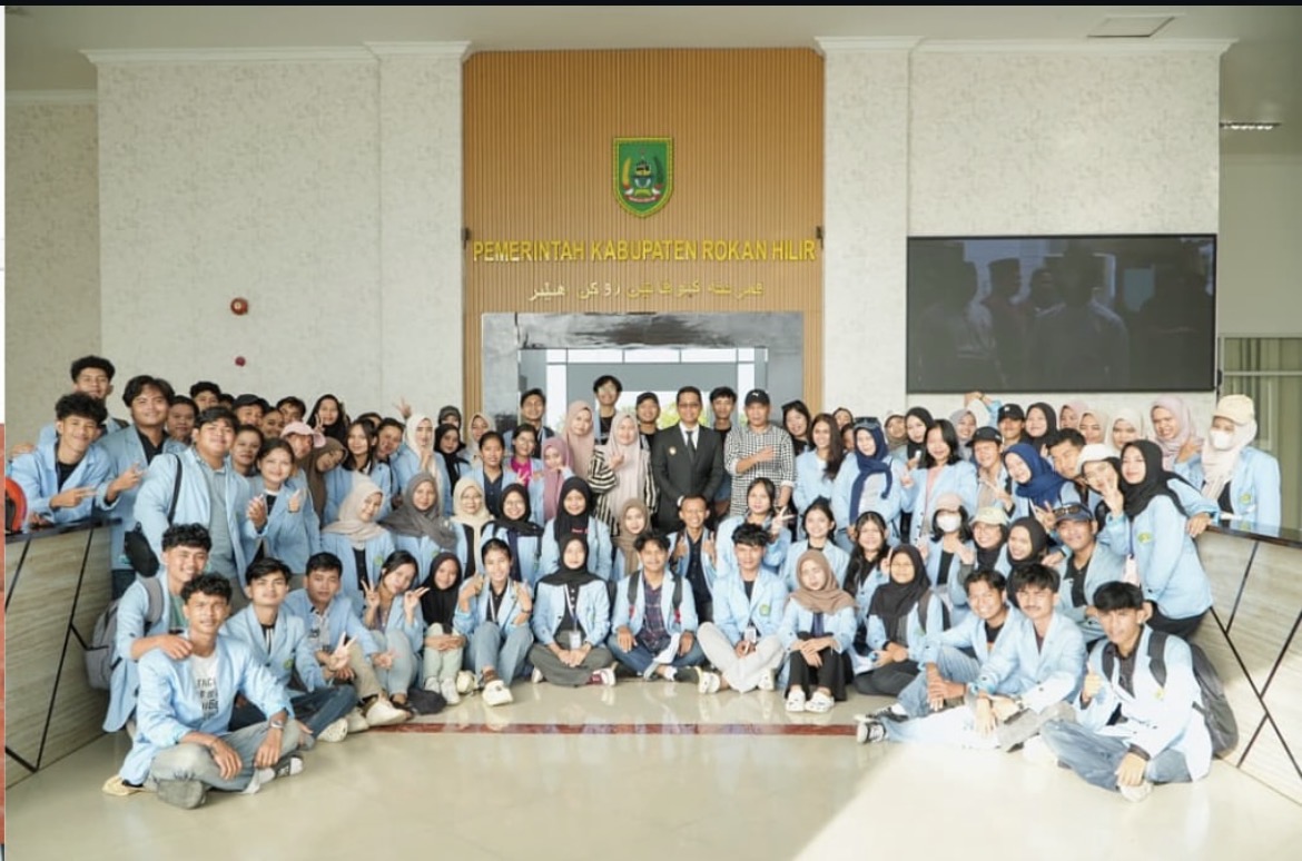 Wakil Bupati Rokan Hilir, Jhonny Charles, Terima Kunjungan Mahasiswa Universitas Riau dalam Kegiatan Praktikum Lapangan