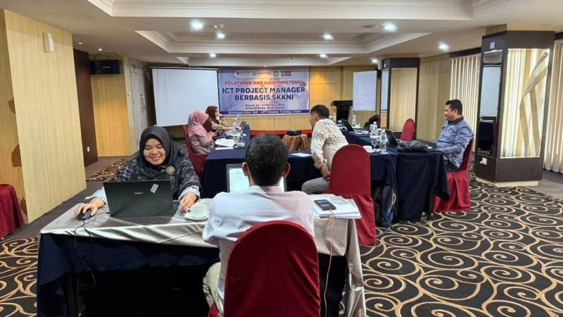 Mengasah Profesionalisme Manajemen Proyek TIK Melalui Pelatihan SKKNI
