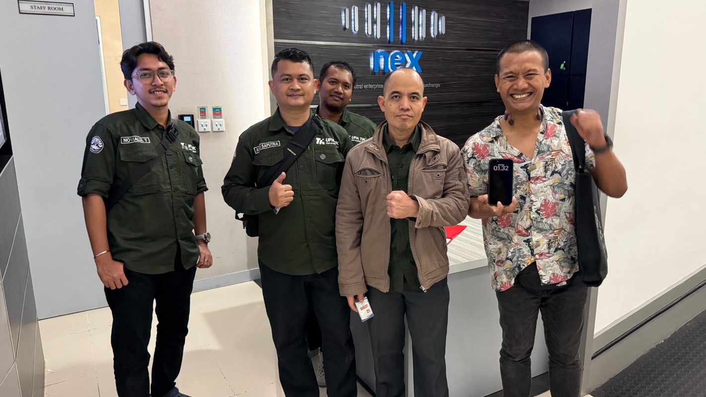 Advancing Digital Transformation through Strategic Server Migration at Universitas Riau