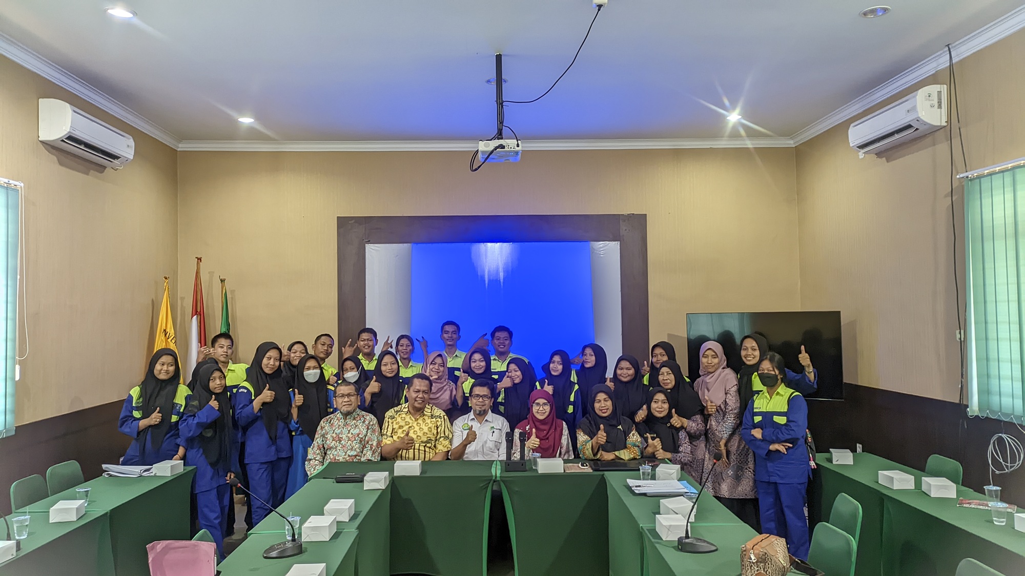 Kunjungan SMKN 4 Dumai ke Jurusan Teknologi Pertanian FP UNRI