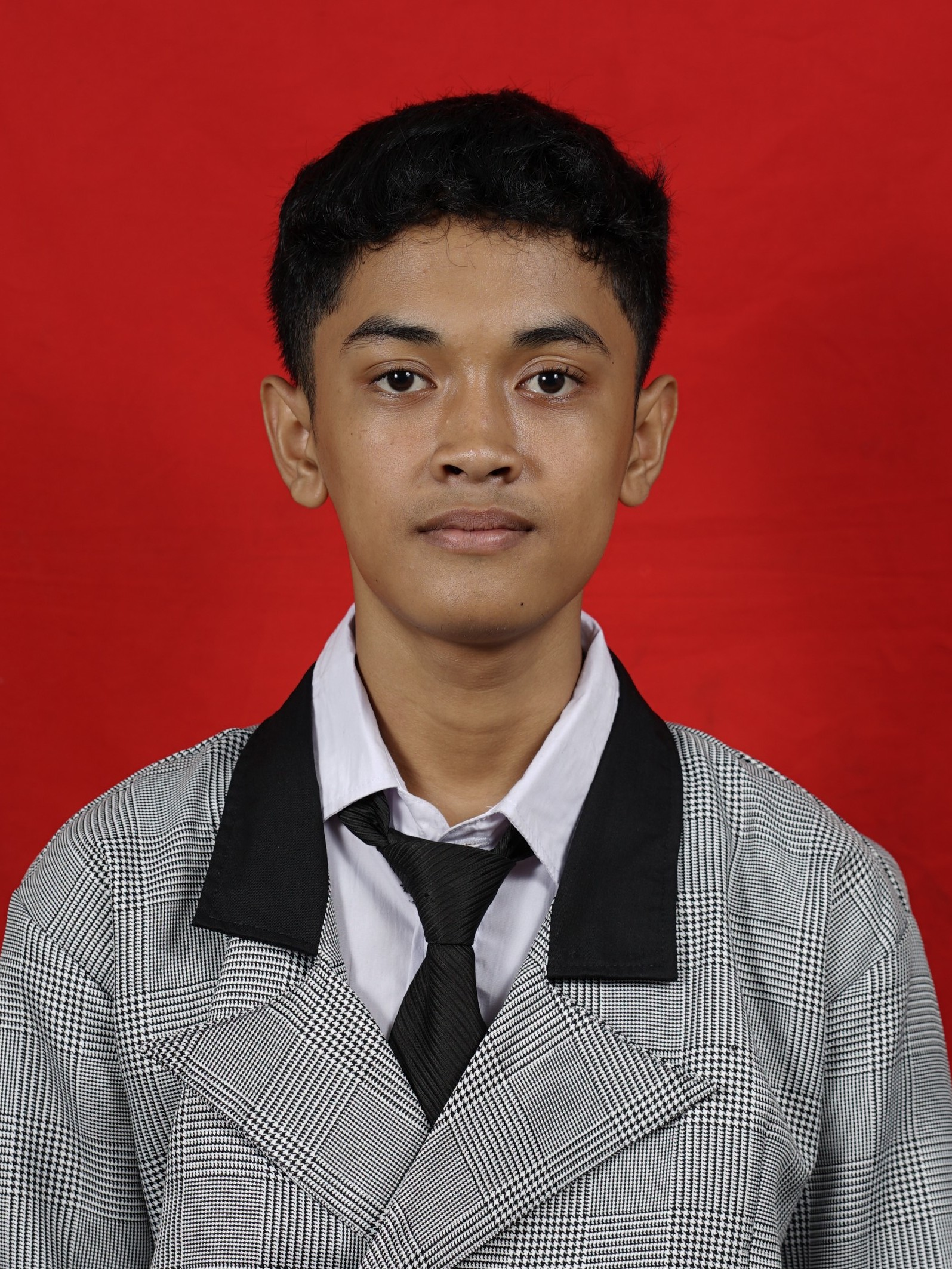 Azril Mizaqon Gholidzo
