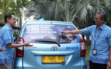 Rahasia Blue Bird Bertahan di Tengah Aplikasi Online