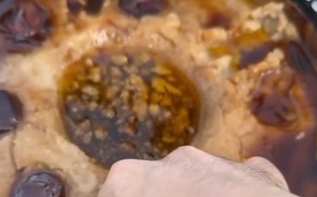 Areika: Kudapan Tradisional Arab dari Tepung, Kurma, dan Ghee
