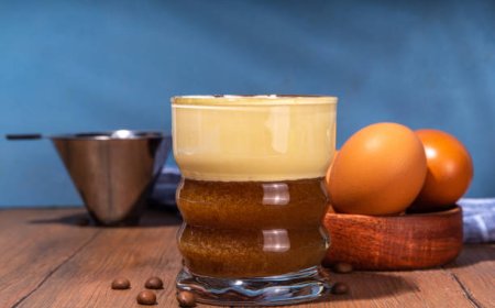 Egg Coffee Vietnam: Perpaduan Unik Kopi dan Telur yang Menggugah Selera