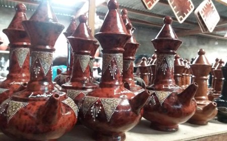 Kendi Maling: Warisan Budaya Lombok yang Unik dan Sarat Filosofi