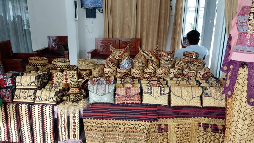 Meriahkan RAT Sungkai Bunga Mayang, Bazar UMKM Kolaborasi Oemah Agent & Sahabat Sandi Geliatkan Ekonomi Lokal di Wisma Unila