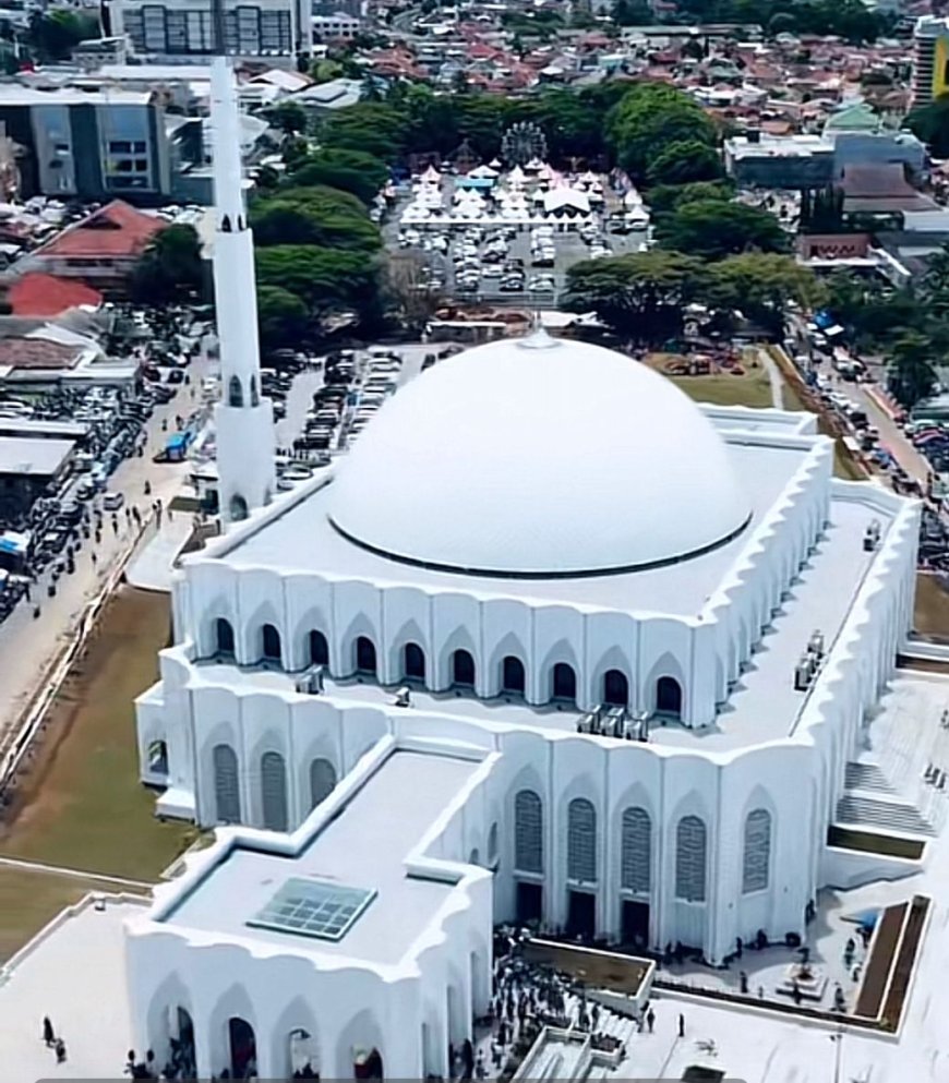 Masjid Raya Al-Bakrie Diresmikan: Ikon Baru Kebangkitan Keagamaan dan Sosial di Lampung