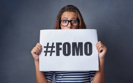 FOMO, Gen Z dan Milenial Terancam Tak Punya Tabungan Hari Tua — Mengapa Bisa Begitu?