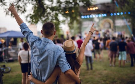 Bisnis Jastip Tiket Jadi Peluang Baru Anak Muda