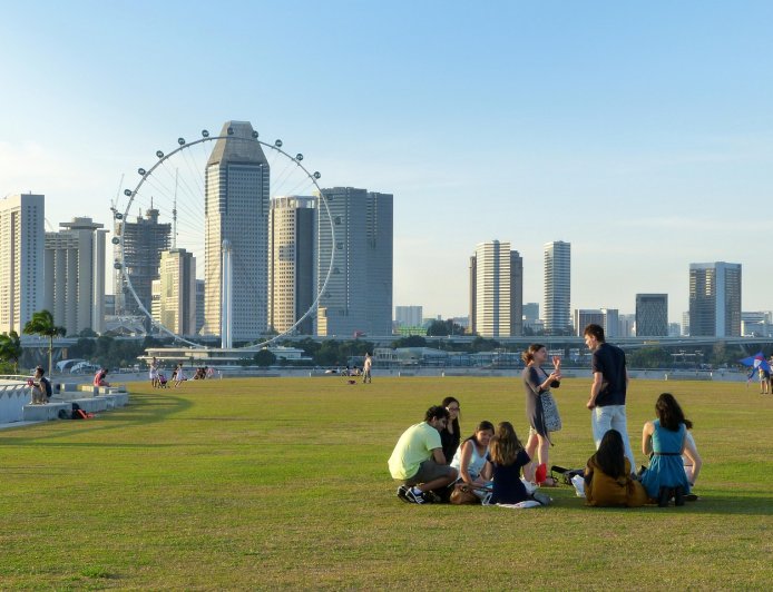 UMR Rp 77 Juta per Bulan? Singapura Diprediksi Tembus 6.000 Dolar Singapura