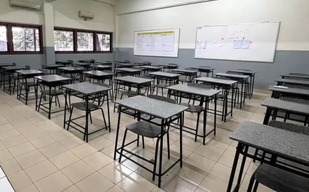 Sampah Plastik Disulap Jadi Meja dan Kursi di SMA Pangudi Luhur