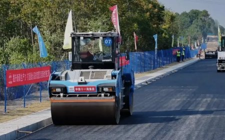 China Selesaikan Pelapisan Ulang Jalan Tol 158 Km Tanpa Pekerja di Lokasi